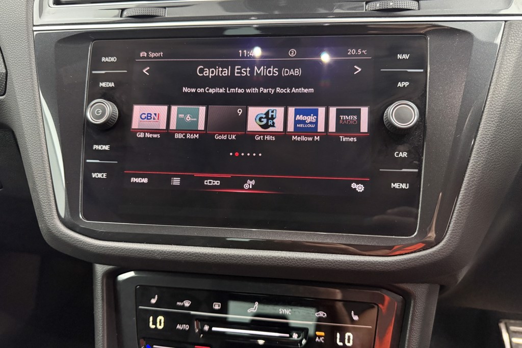 Volkswagen Tiguan R-Line Automatic Petrol SUV - Stock Number (1554243) - 7th supplementary image