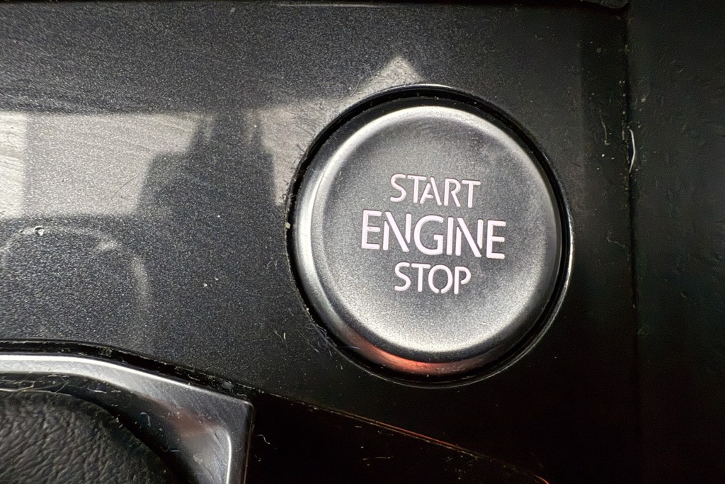 Volkswagen Tiguan R-Line Automatic Petrol SUV - Stock Number (1554243) - 14th supplementary image