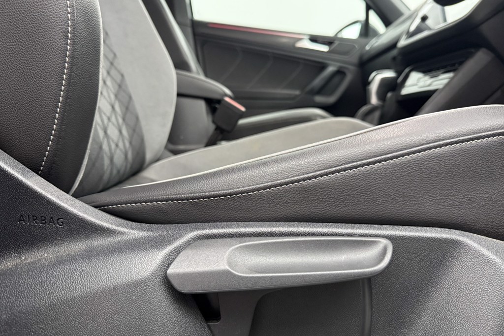 Volkswagen Tiguan R-Line Automatic Petrol SUV - Stock Number (1554243) - 21st supplementary image