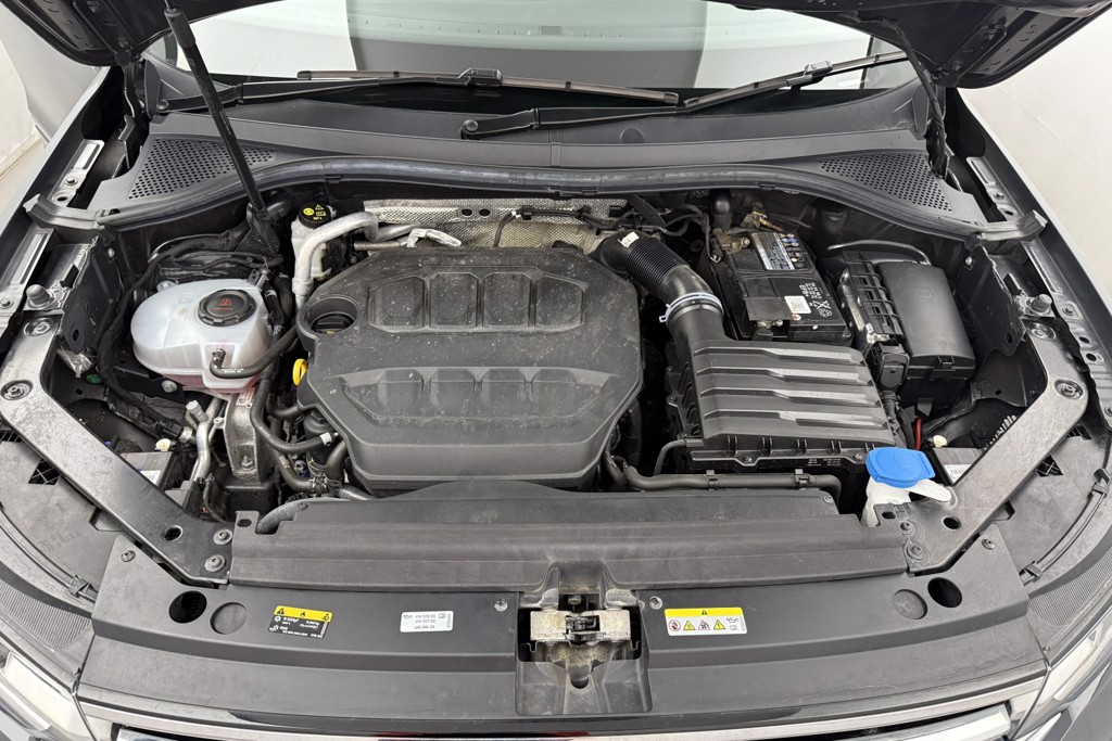 Volkswagen Tiguan R-Line Automatic Petrol SUV - Stock Number (1554243) - 30th supplementary image