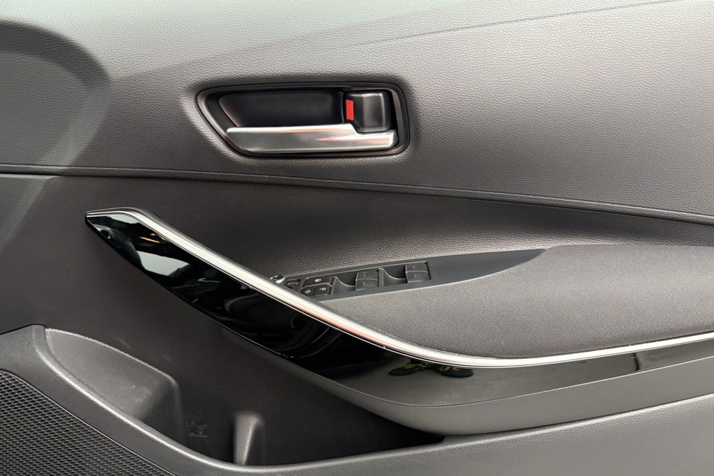 Toyota Corolla Gr Sport Automatic Petrol-Electric Hybrid Hatchback - Stock Number (1554318) - 13th supplementary image
