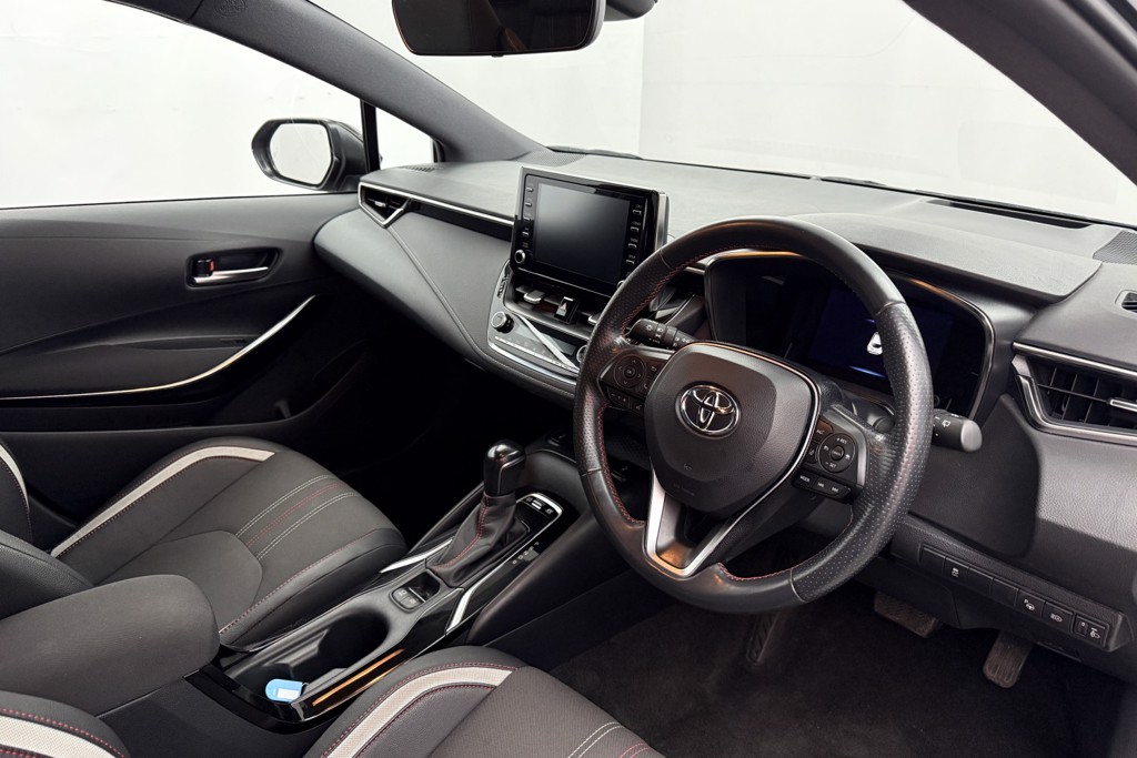 Toyota Corolla Gr Sport Automatic Petrol-Electric Hybrid Hatchback - Stock Number (1554318) - 1st supplementary image