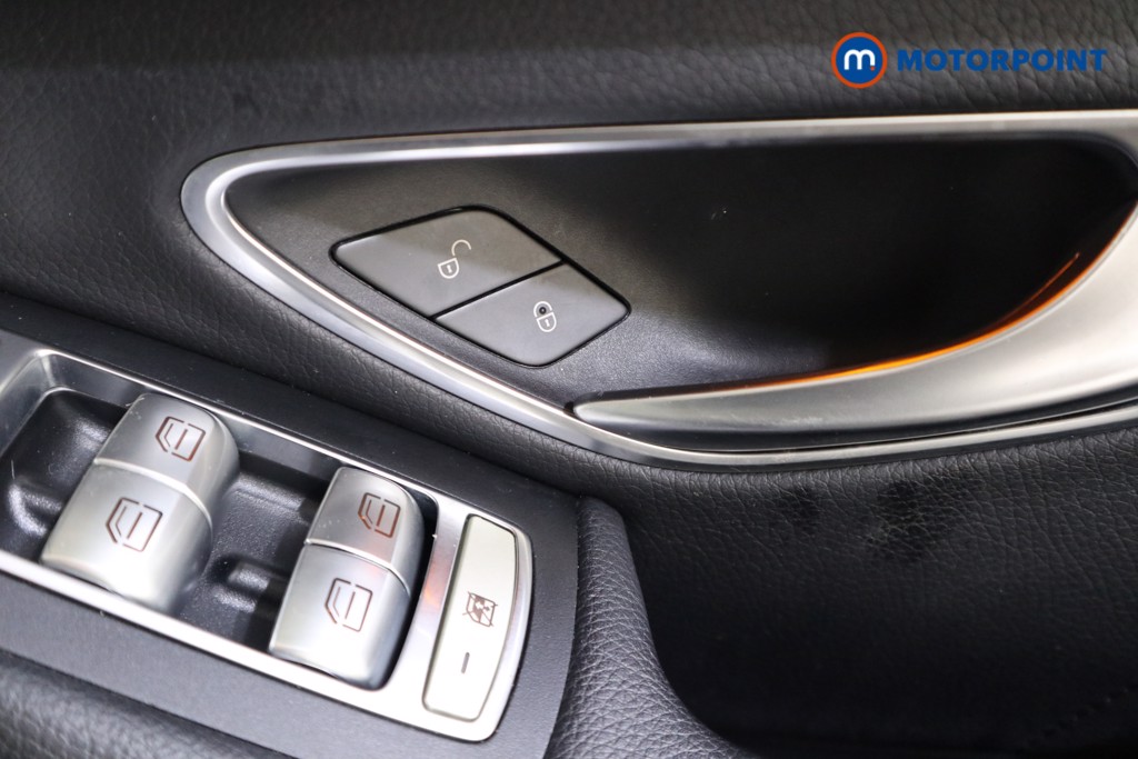 Mercedes-Benz C Class Amg Line Automatic Petrol Saloon - Stock Number (1554379) - 10th supplementary image