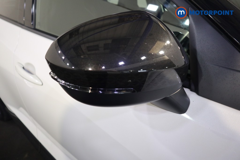 Nissan Juke Enigma Manual Petrol SUV - Stock Number (1554485) - 23rd supplementary image