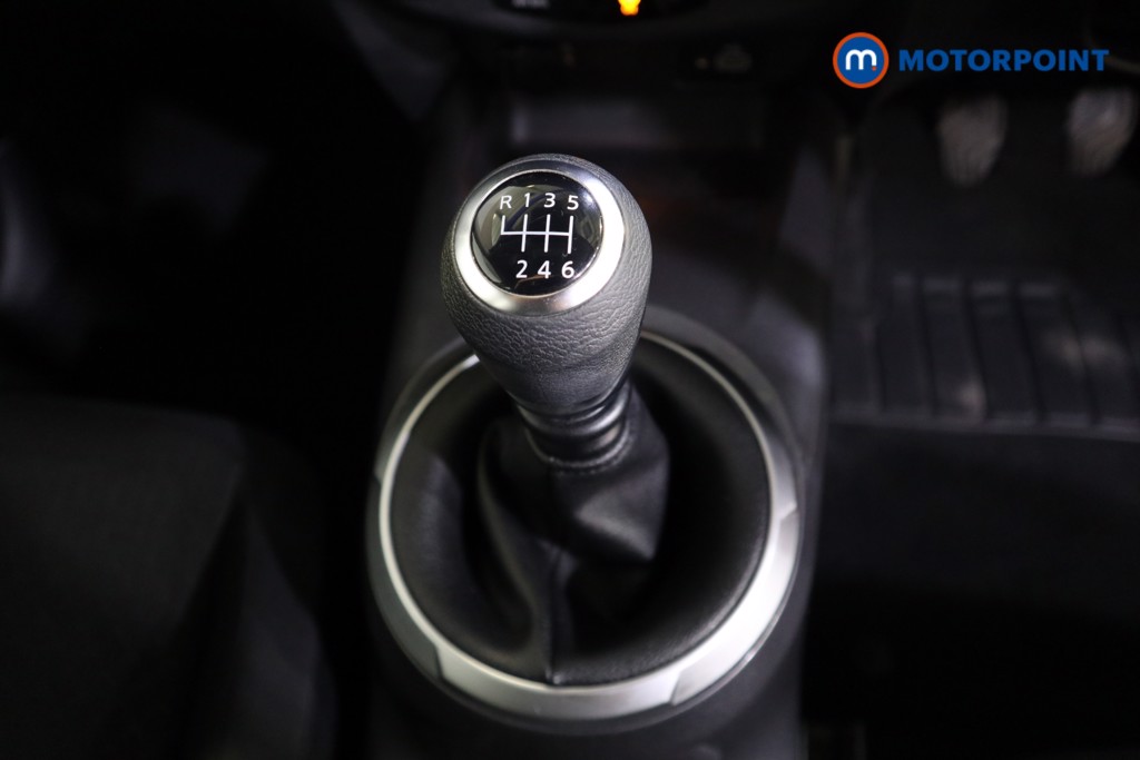 Nissan Juke Acenta Manual Petrol SUV - Stock Number (1555244) - 8th supplementary image