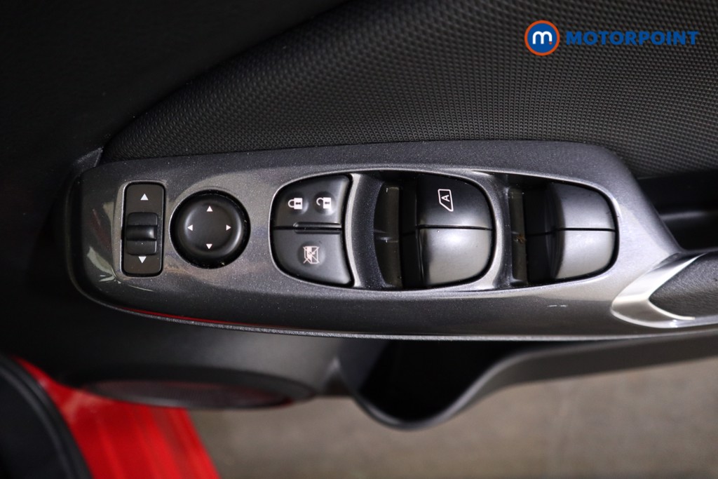 Nissan Juke Acenta Manual Petrol SUV - Stock Number (1555244) - 9th supplementary image
