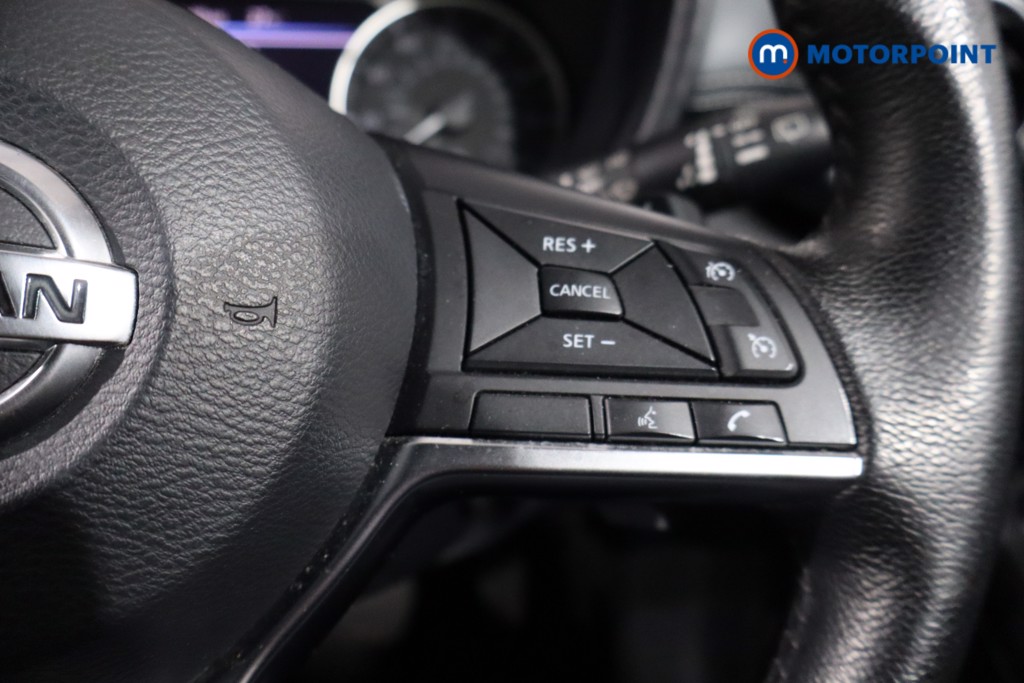 Nissan Juke N-Connecta Automatic Petrol SUV - Stock Number (1555254) - 8th supplementary image
