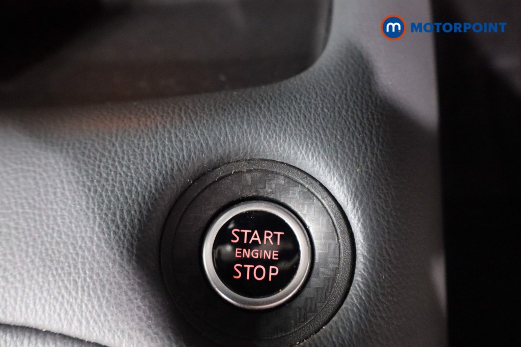 Nissan Juke N-Connecta Automatic Petrol SUV - Stock Number (1555254) - 13th supplementary image