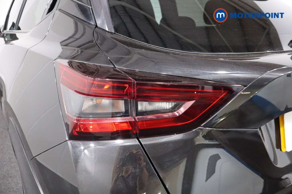 Nissan Juke N-Connecta Automatic Petrol SUV - Stock Number (1555254) - 27th supplementary image