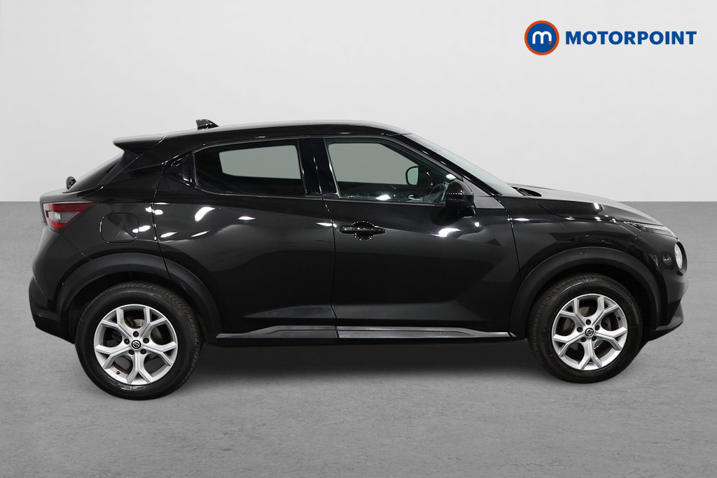Nissan Juke N-Connecta Automatic Petrol SUV - Stock Number (1555254) - Drivers side