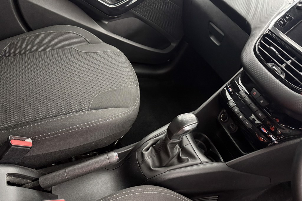 Peugeot 208 Tech Edition Manual Petrol Hatchback - Stock Number (1555722) - 15th supplementary image
