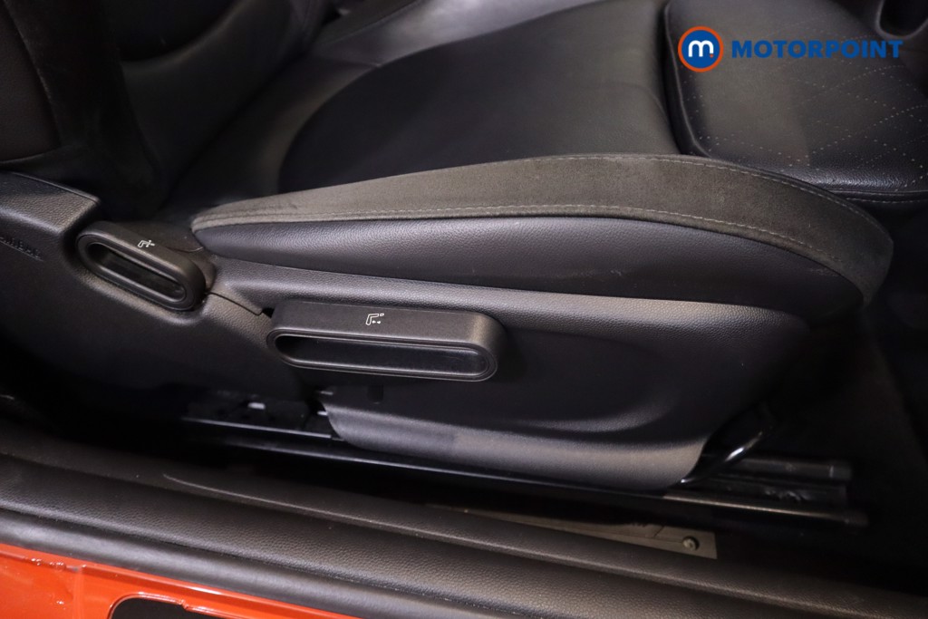 Mini Hatchback John Cooper Works Automatic Petrol Hatchback - Stock Number (1556110) - 7th supplementary image