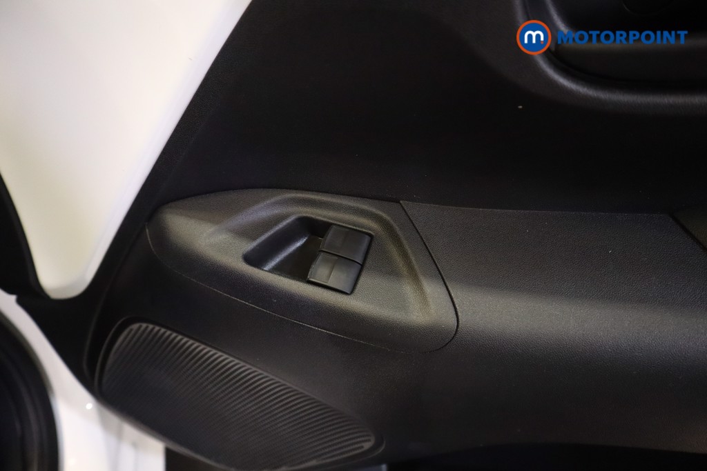 Peugeot 108 Active Manual Petrol Hatchback - Stock Number (1556233) - 3rd supplementary image