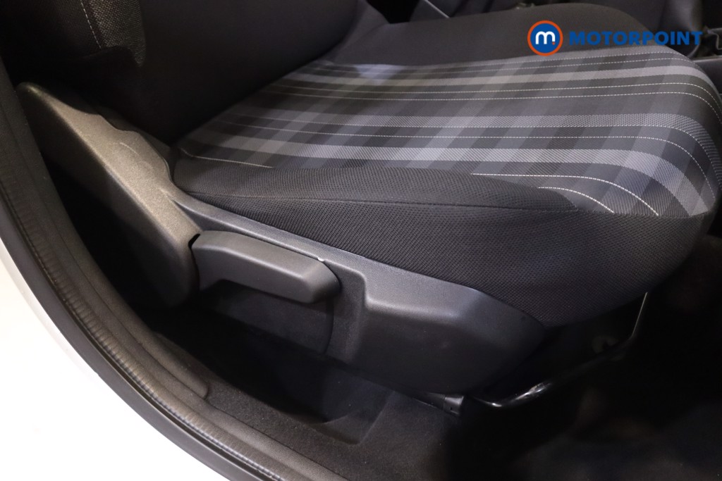 Peugeot 108 Active Manual Petrol Hatchback - Stock Number (1556233) - 6th supplementary image