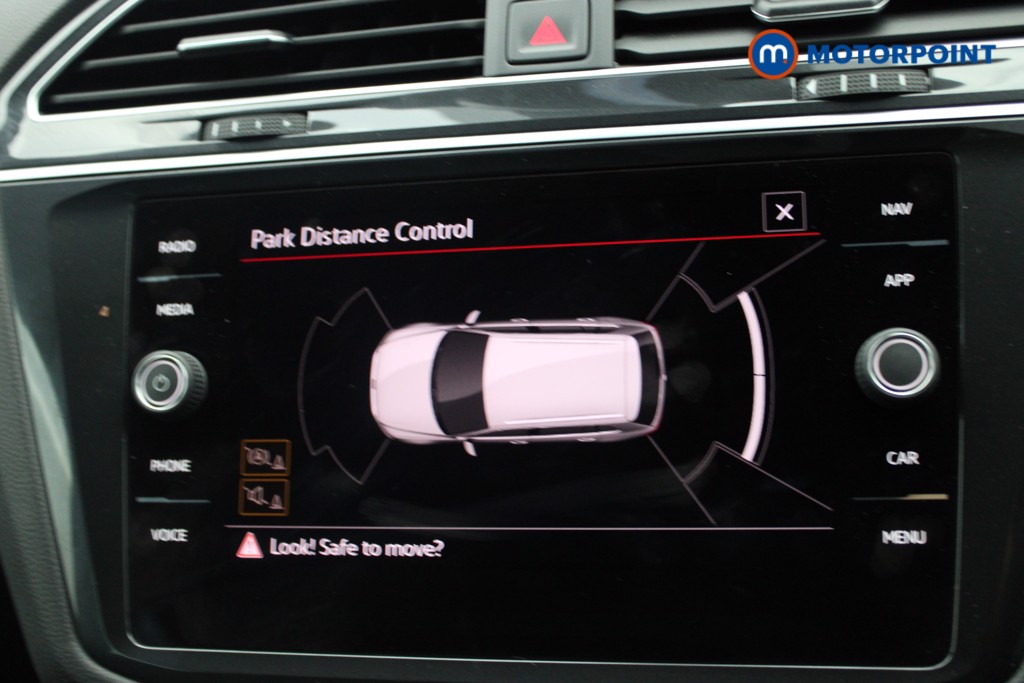 Volkswagen Tiguan R-Line Automatic Petrol SUV - Stock Number (1556299) - 8th supplementary image
