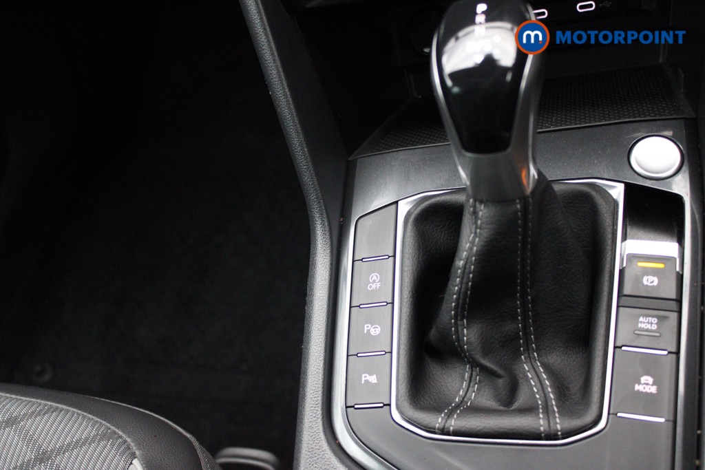 Volkswagen Tiguan R-Line Automatic Petrol SUV - Stock Number (1556299) - 10th supplementary image