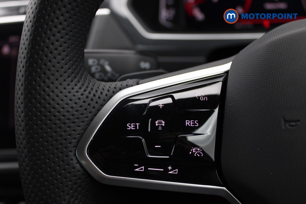 Volkswagen Tiguan R-Line Automatic Petrol SUV - Stock Number (1556299) - 11th supplementary image