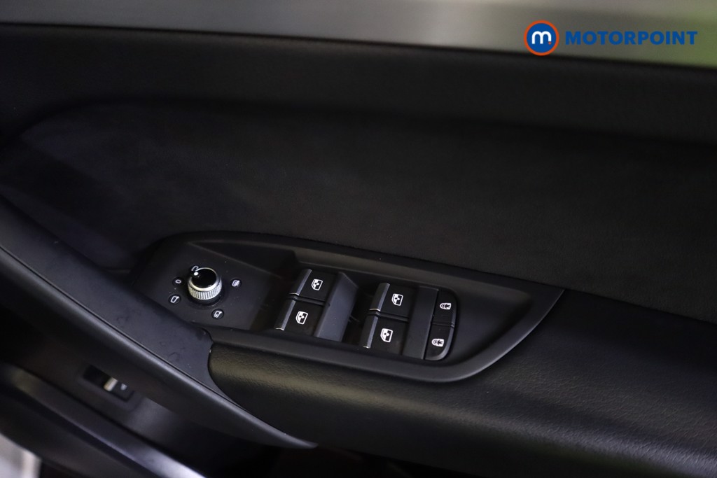 Audi Q5 S Line Automatic Diesel SUV - Stock Number (1556388) - 3rd supplementary image