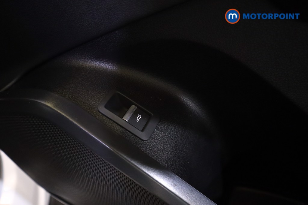 Audi Q5 S Line Automatic Diesel SUV - Stock Number (1556388) - 4th supplementary image