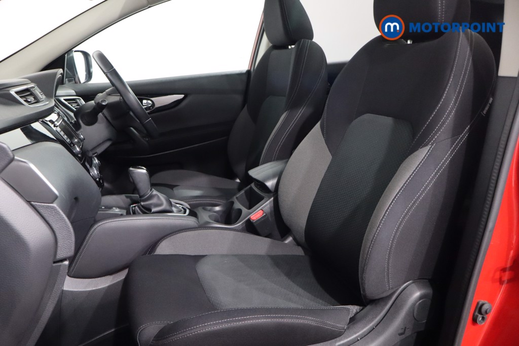 Nissan Qashqai N-Connecta Automatic Petrol SUV - Stock Number (1556748) - 4th supplementary image