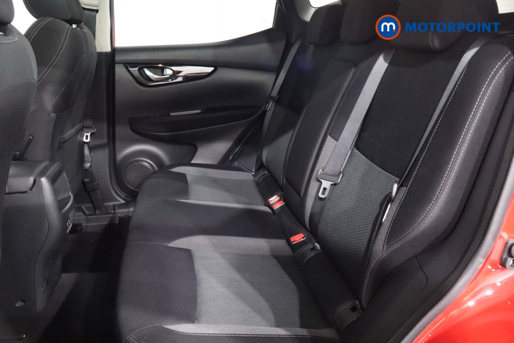 Nissan Qashqai N-Connecta Automatic Petrol SUV - Stock Number (1556748) - 5th supplementary image