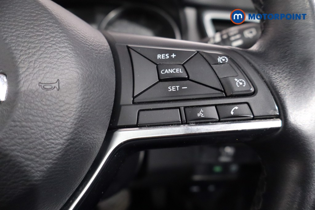 Nissan Qashqai N-Connecta Automatic Petrol SUV - Stock Number (1556748) - 8th supplementary image