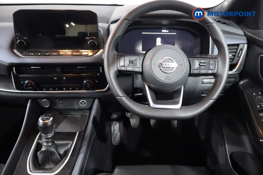 Nissan Qashqai Tekna-Plus Manual Petrol SUV - Stock Number (1556839) - 3rd supplementary image