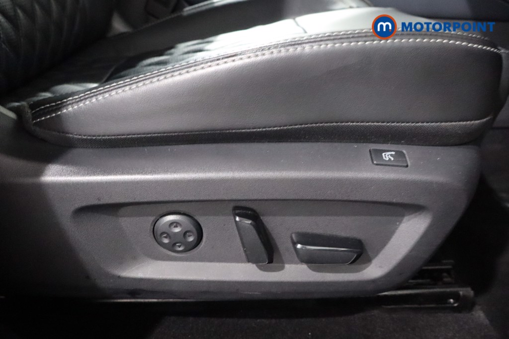 Nissan Qashqai Tekna-Plus Manual Petrol SUV - Stock Number (1556839) - 18th supplementary image