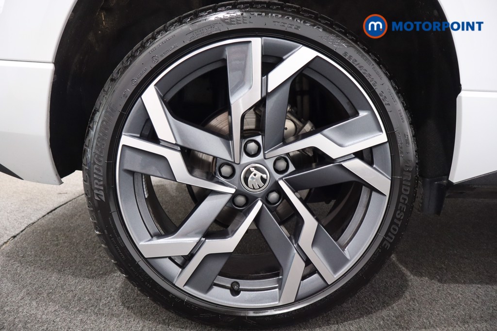 Skoda Karoq Sportline Manual Petrol SUV - Stock Number (1556854) - 9th supplementary image