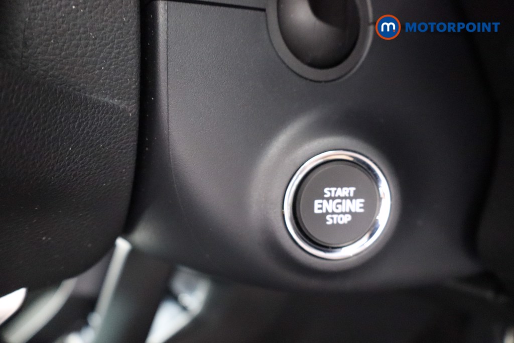 Skoda Karoq Sportline Manual Petrol SUV - Stock Number (1556854) - 13th supplementary image