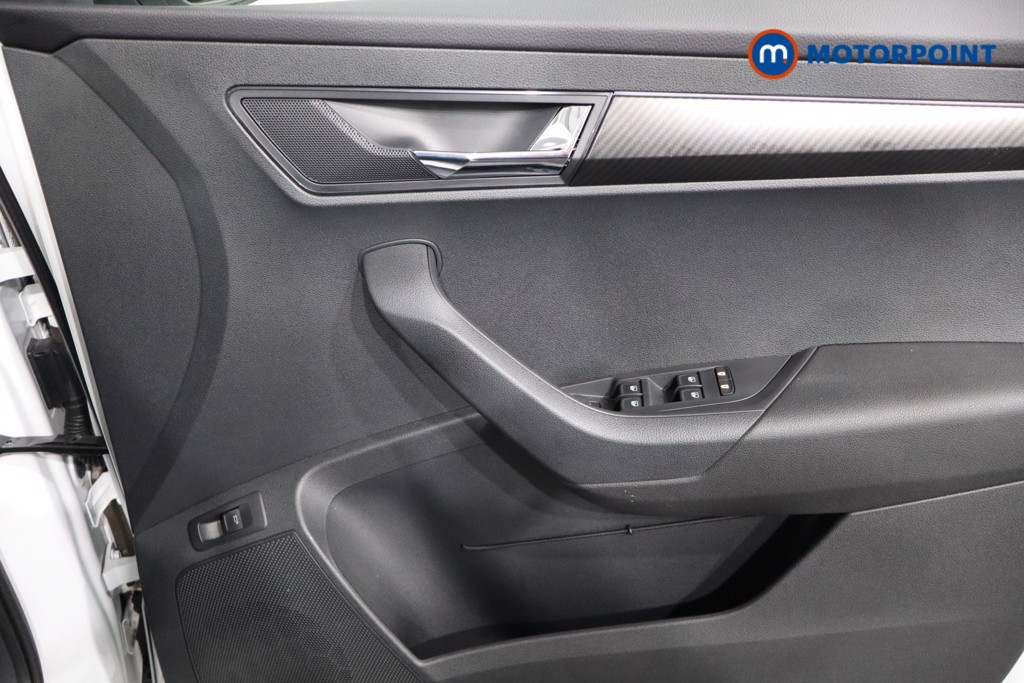 Skoda Karoq Sportline Manual Petrol SUV - Stock Number (1556854) - 17th supplementary image