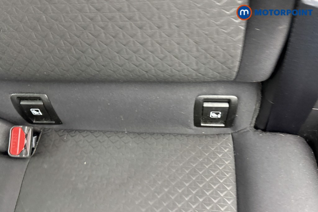 Nissan Juke Acenta Manual Petrol SUV - Stock Number (1556908) - 21st supplementary image