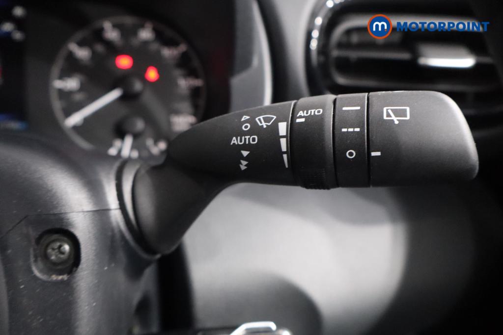 Toyota Yaris Icon Automatic Petrol-Electric Hybrid Hatchback - Stock Number (1556986) - 10th supplementary image