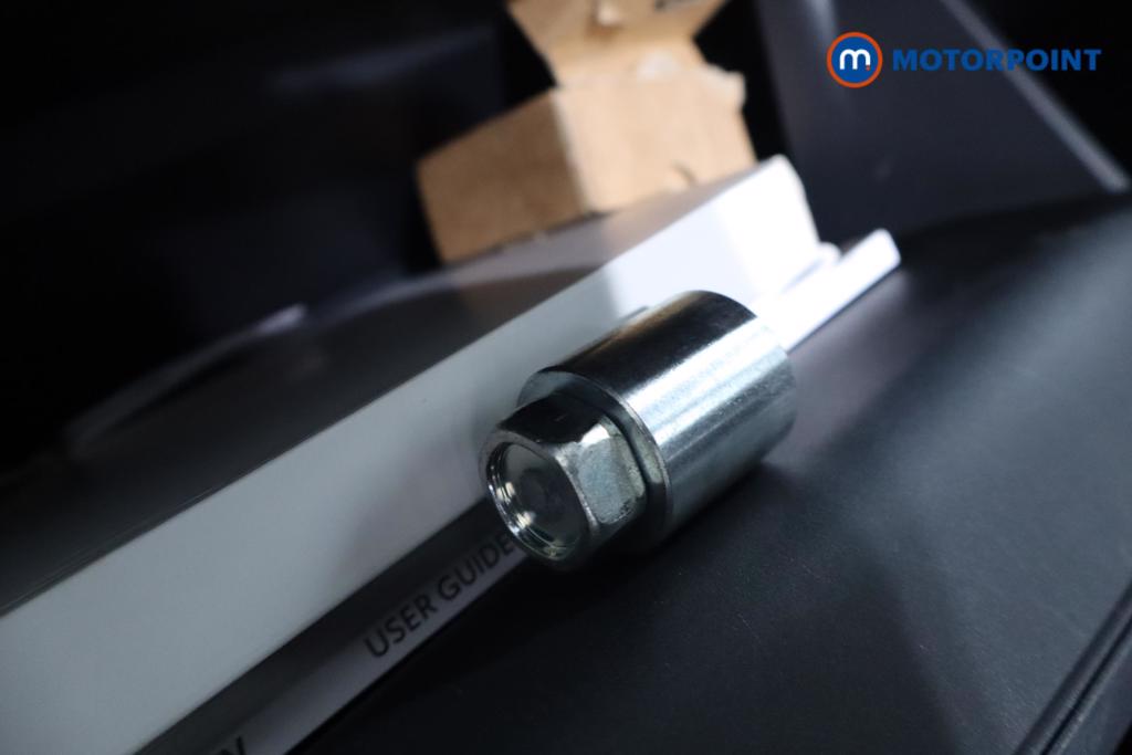 Toyota Yaris Icon Automatic Petrol-Electric Hybrid Hatchback - Stock Number (1556986) - 13th supplementary image