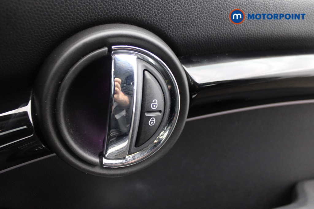 Mini Hatchback Cooper Classic Automatic Petrol Hatchback - Stock Number (1557362) - 14th supplementary image