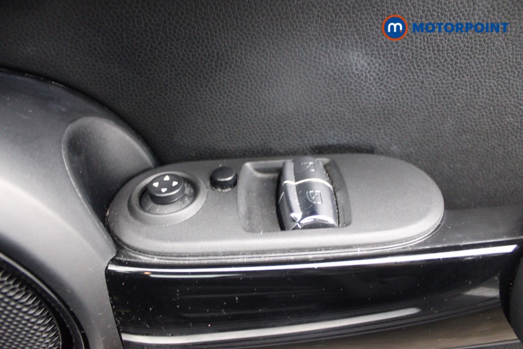 Mini Hatchback Cooper Classic Automatic Petrol Hatchback - Stock Number (1557362) - 15th supplementary image