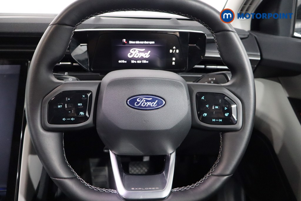 Ford Explorer Select Automatic Electric SUV - Stock Number (1557491) - 6th supplementary image