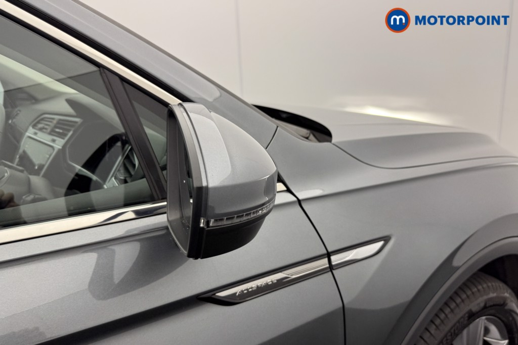 Volkswagen Tiguan Allspace Life Manual Petrol SUV - Stock Number (1557720) - 19th supplementary image