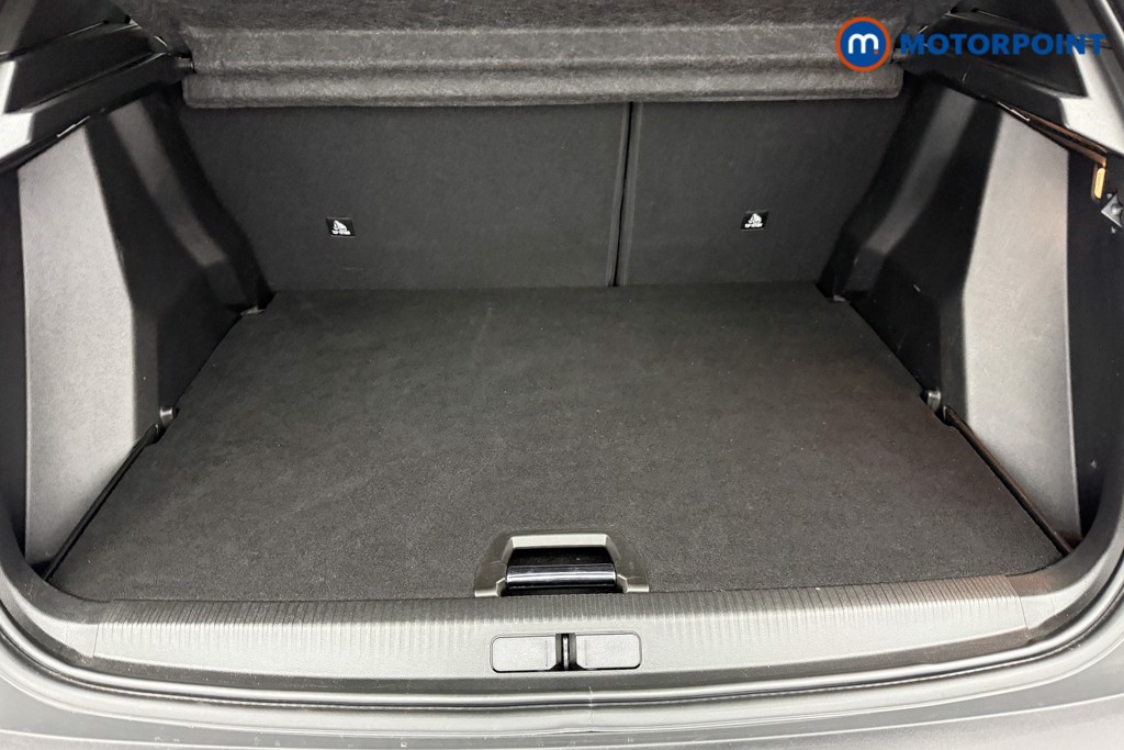 Peugeot 2008 Allure Manual Petrol SUV - Stock Number (1557730) - 18th supplementary image