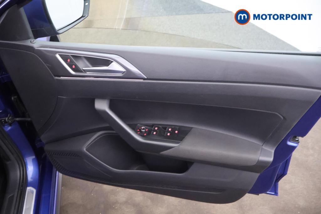 Volkswagen Polo R-Line Manual Petrol Hatchback - Stock Number (1557807) - 8th supplementary image