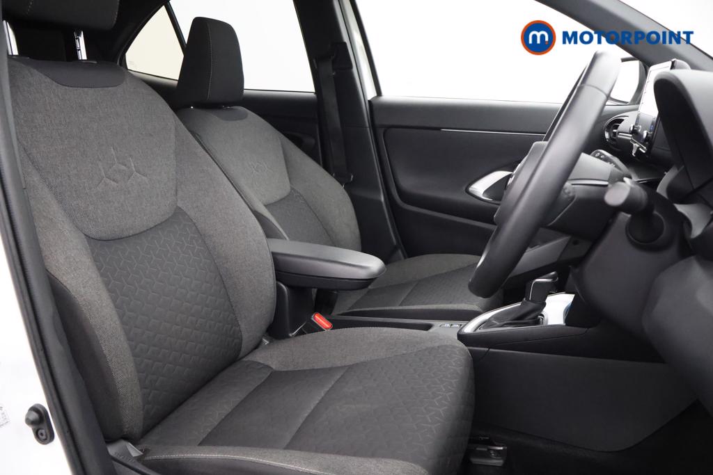 Toyota Yaris Cross Design Automatic Petrol-Electric Hybrid Estate - Stock Number (1558088) - 10th supplementary image