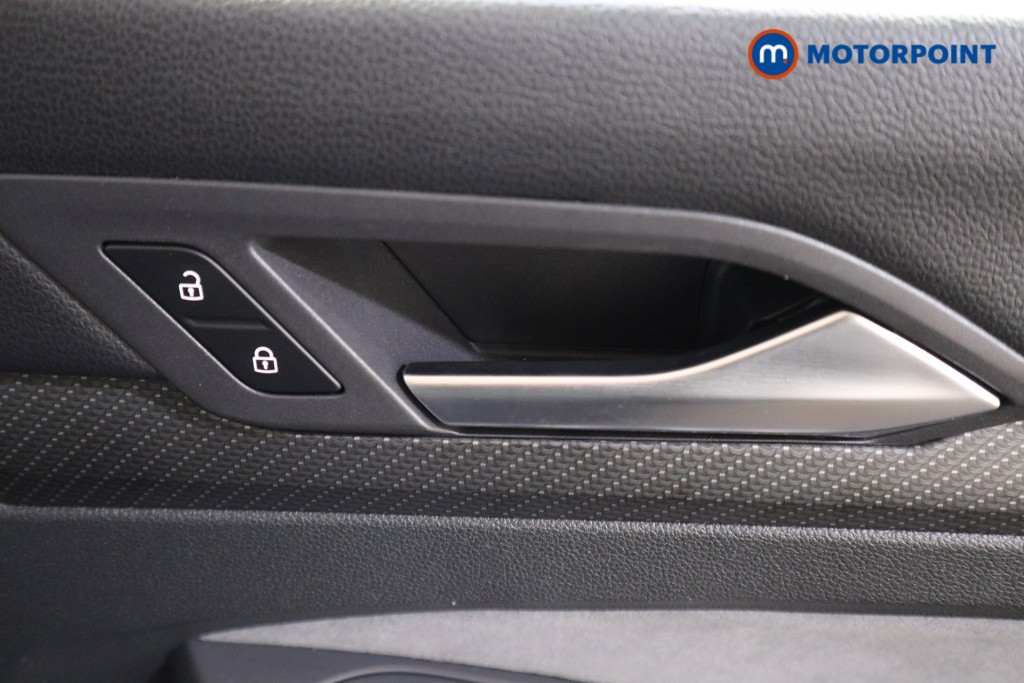 Volkswagen Golf R-Line Automatic Petrol Hatchback - Stock Number (1558108) - 11th supplementary image