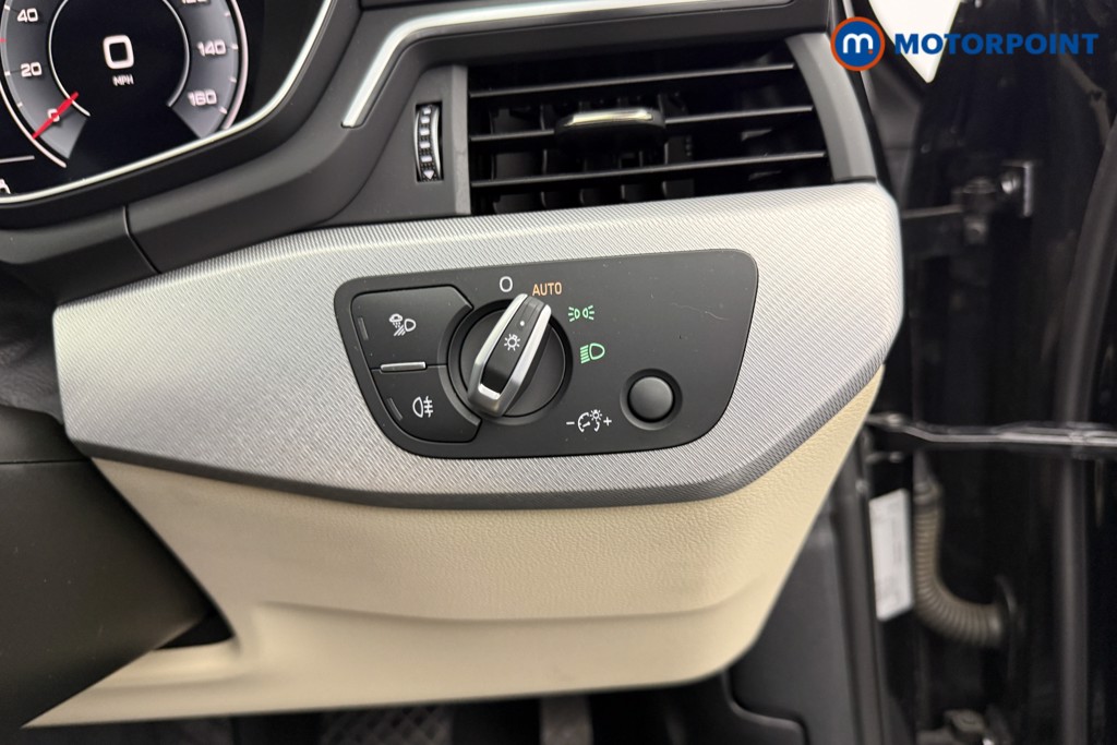 Audi A4 Sport Edition Automatic Diesel Estate - Stock Number (1558129) - 15th supplementary image