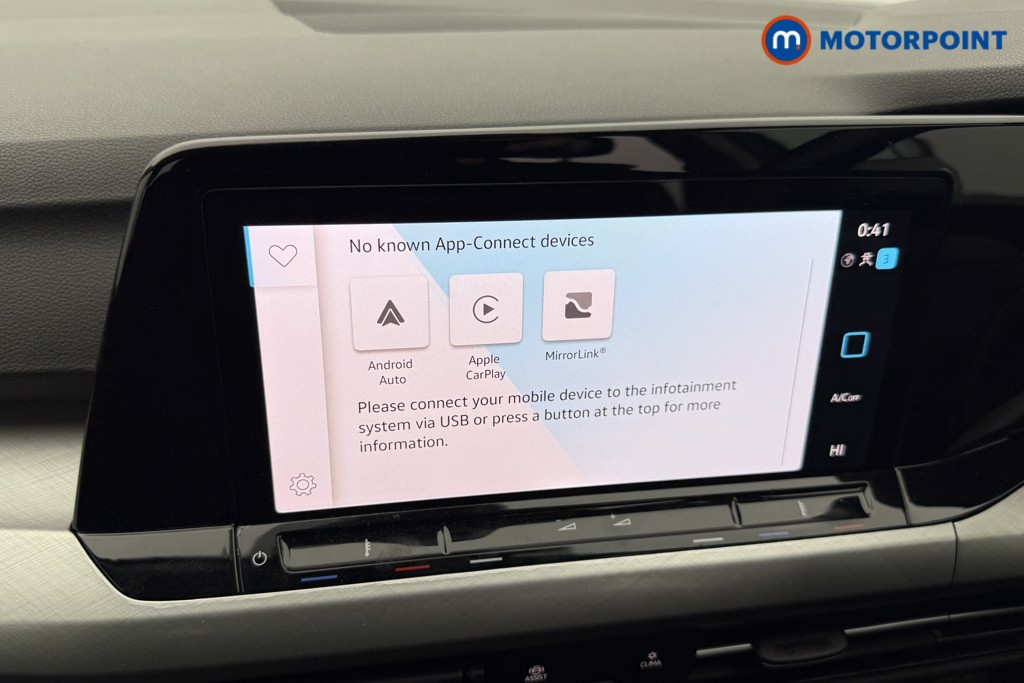 Volkswagen Golf Life Manual Petrol Hatchback - Stock Number (1541873) - 2nd supplementary image