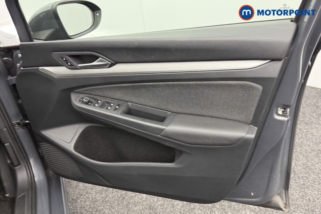 Volkswagen Golf Life Manual Petrol Hatchback - Stock Number (1541873) - 17th supplementary image