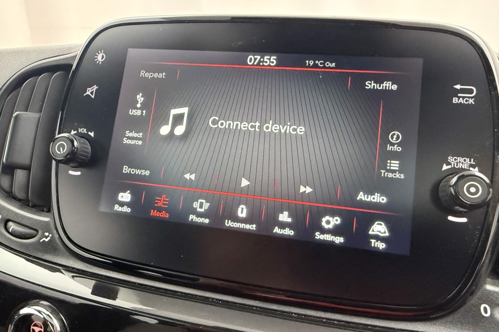 Fiat 500 Dolcevita Manual Petrol-Electric Hybrid Hatchback - Stock Number (1543093) - 7th supplementary image