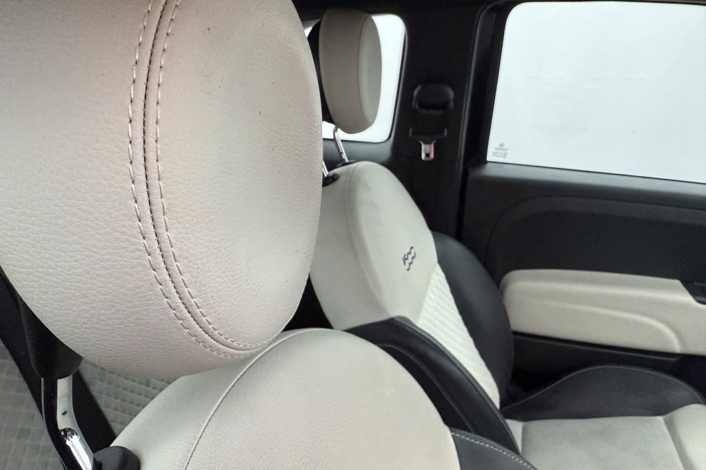Fiat 500 Dolcevita Manual Petrol-Electric Hybrid Hatchback - Stock Number (1543093) - 13th supplementary image