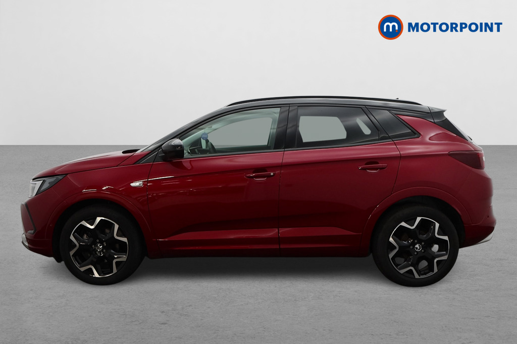 Vauxhall Grandland Ultimate Manual Petrol SUV - Stock Number (1547852) - Passenger side
