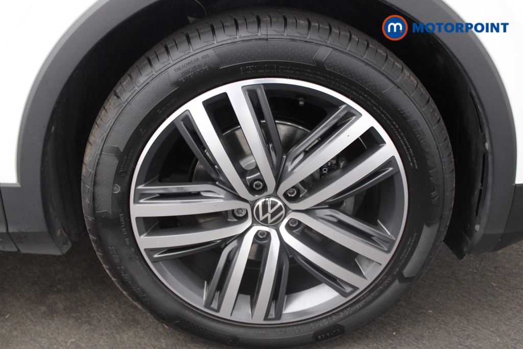 Volkswagen Tiguan Elegance Automatic Petrol SUV - Stock Number (1551896) - 17th supplementary image
