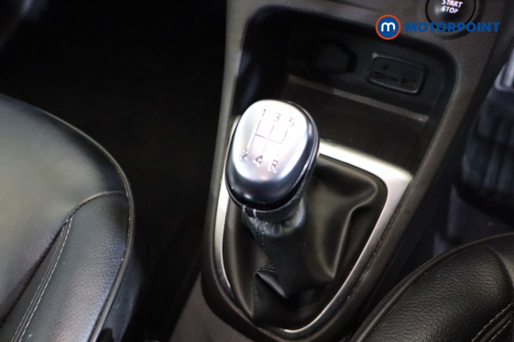 Renault Captur Gt Line Manual Petrol SUV - Stock Number (1552112) - 8th supplementary image